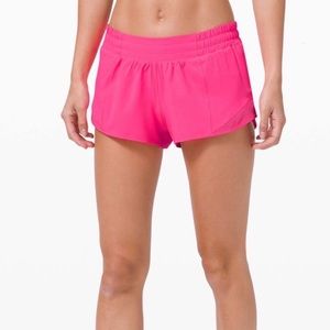 Hor pink Lululemon hotty hot shorts size 2 2.5 inseams